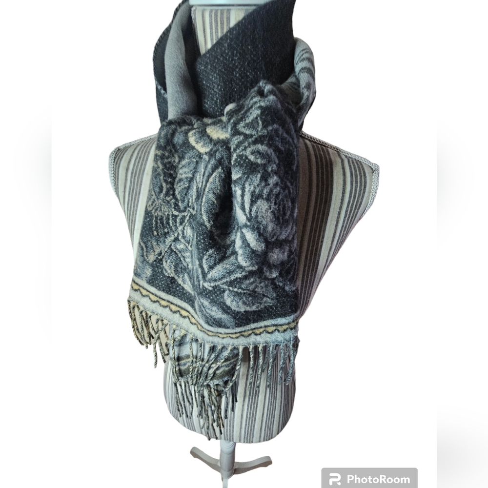 Cashmink women's scarf  gray/tan  one